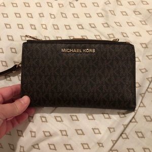 Michael kor wallet